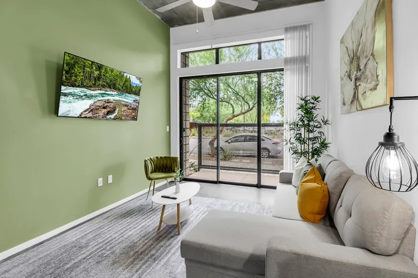 Free Parking & Pool|Centric 4BR |In HEART of DTPHX - Image 1