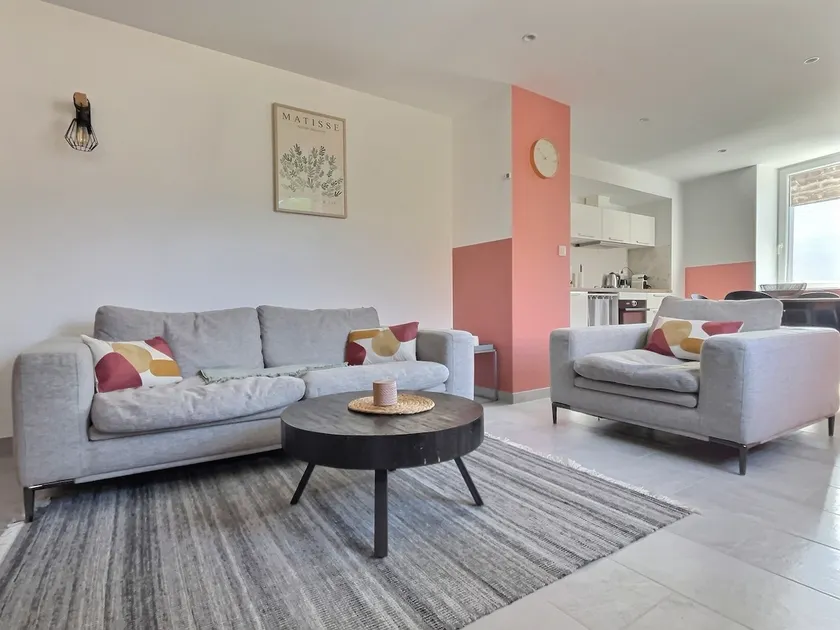 Charming village house - Image 1