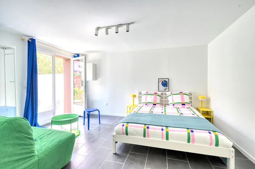 PEPS apartment / Paris Orly / Subway lines 7 and 14 - Image 1