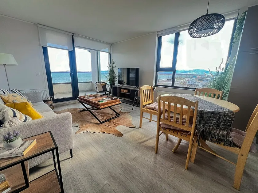 Fully Equipped Apartment with a Waterfront View in Puerto Natales - Image 1