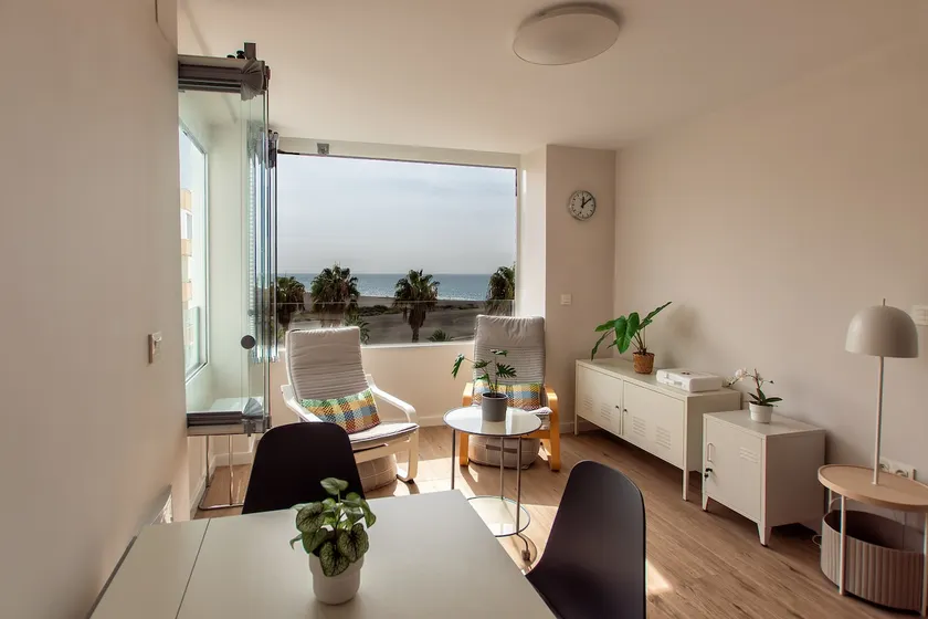 Mare Blu Modern Apartment with Sea View - Image 1