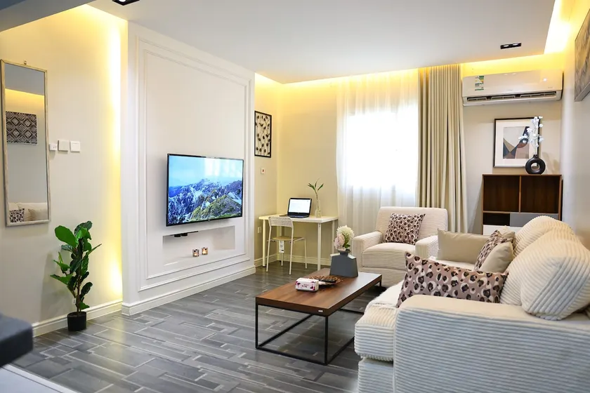 luxurious entire 1bd apt - Self entry - Image 1