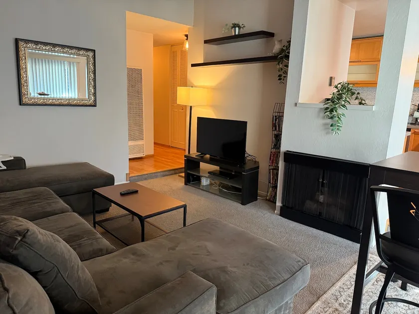 Spacious 2+2 Condo Near San Fran/Wine Country - Image 1