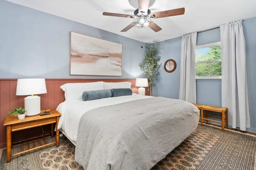 Stylish Downtown Cary ranch with fenced yard - Image 1