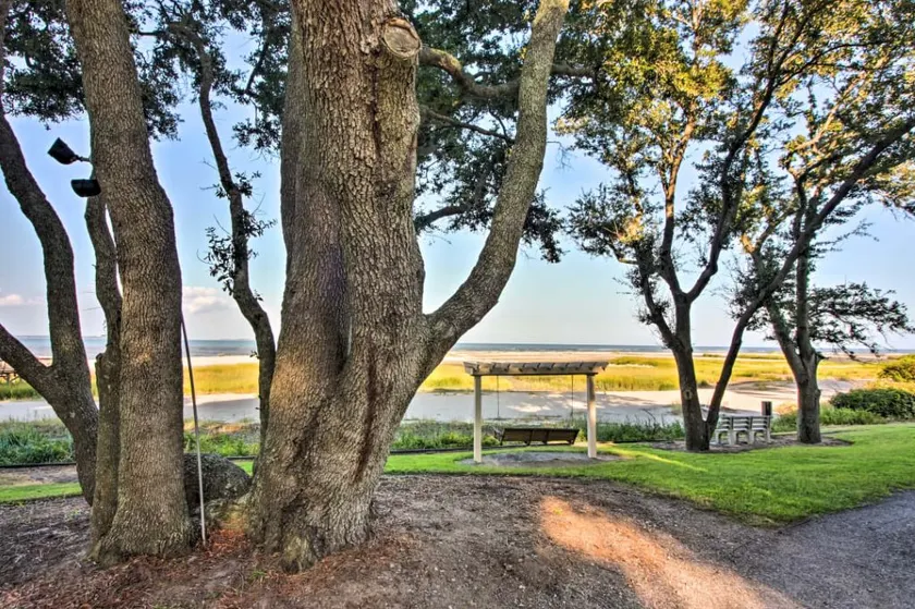 2 Outdoor pools + Beach Access | Sauna | Hot Tub - Image 1