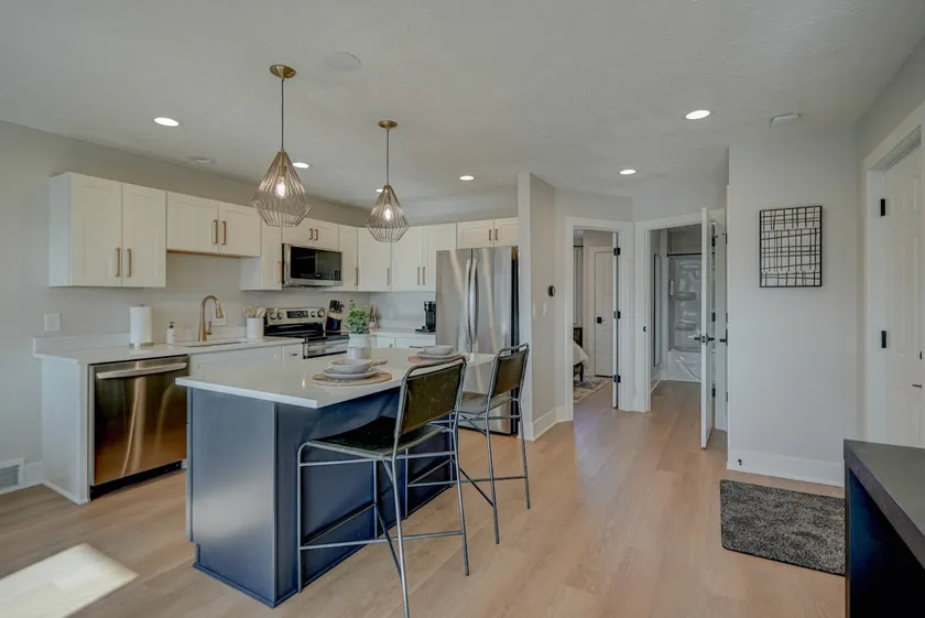 Nebraska Luxe: Modern Comfort in the Heartland - Image 1