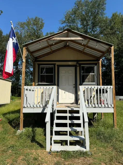 Lil' Tex Cabin - Image 1