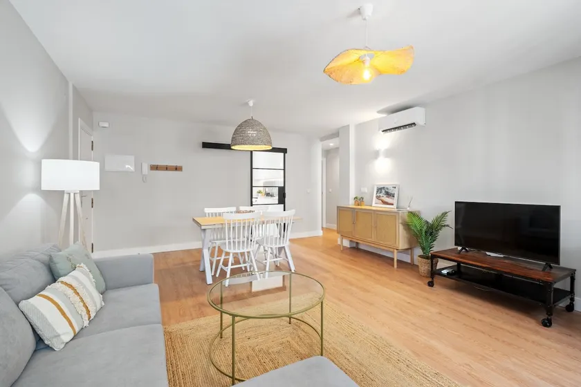 Apartment At The Beach - Image 1