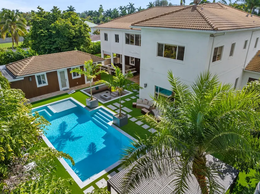 Villa Tortuga | RARE 10BR Movie Theater+Zen Garden - Image 1