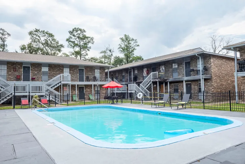 Ideally 2Br Near Lake Apartment - Image 1