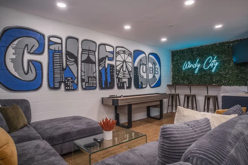 Bucktown Haven - Private Townhome in Chicago - Image 1