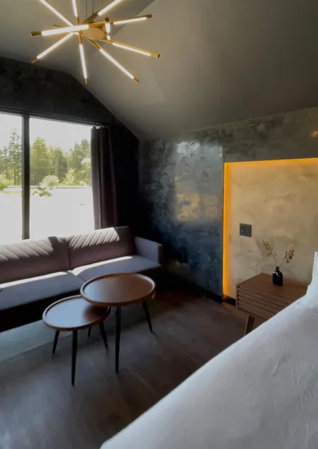 Emrose Luxury Cabins - Image 1