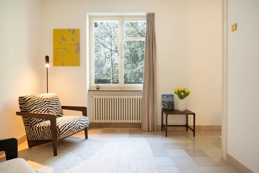 Stay central, enjoy the calm, feel at home - Image 1
