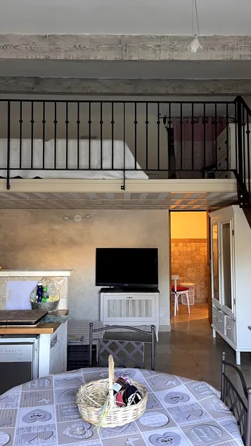 Exceptional getaway in the heart of the Luberon - Image 1