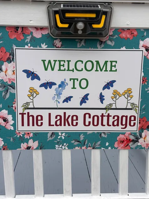 The Lake Cottage - Image 1