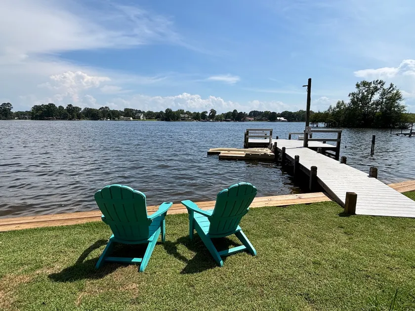 Lake Marion Waterfront | Dock, Kayaks & Sleeps 12 - Image 1