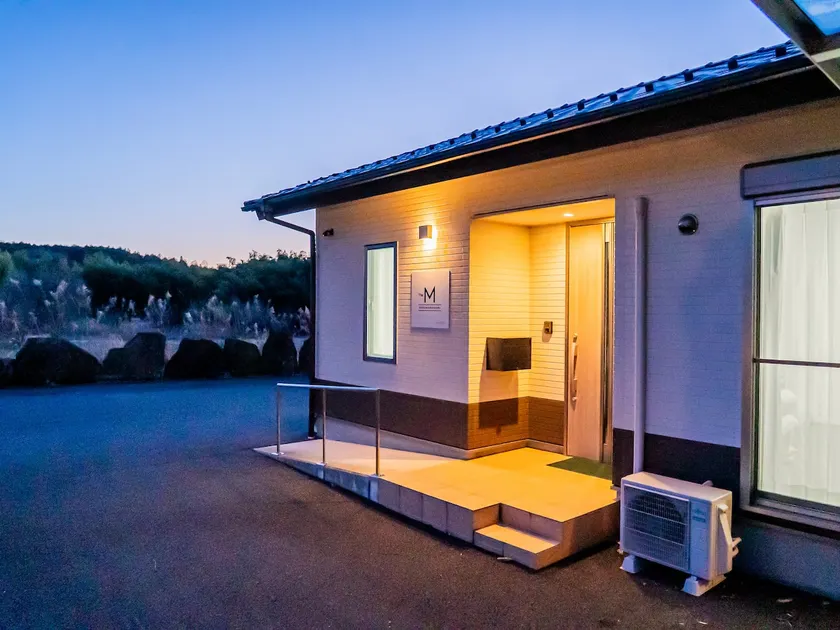 Countryside BBQ House | Road Trip Base - Image 1