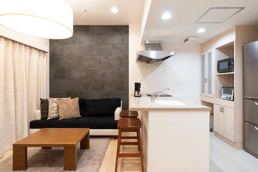 Luxury hotel living / Omotesando and Roppongi's main spots are within walking distance / Tokyu Aoyama k04 - Image 1