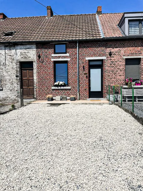 Country-style house - Image 1