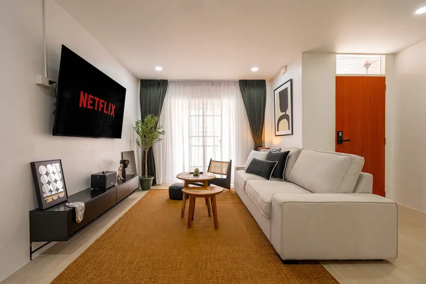 Homey 5BR Stay for Families&Friends - Image 1