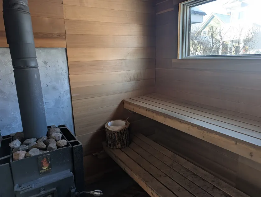 NE MPLS Arts Haven with Nordic Sauna! - Image 1