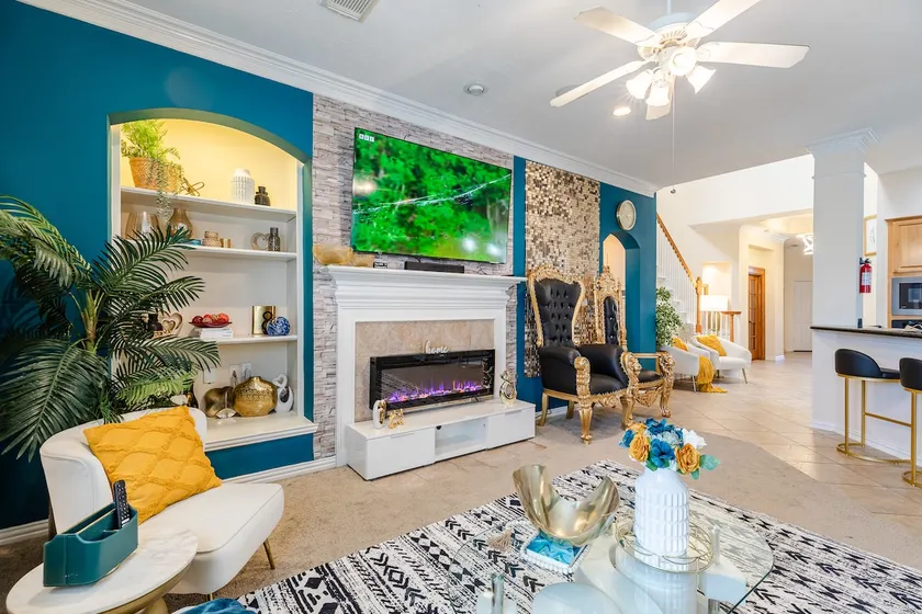 10BRM/Large Group/Jacuzzi/Hot Tub/GYM/ in Downtown - Image 1