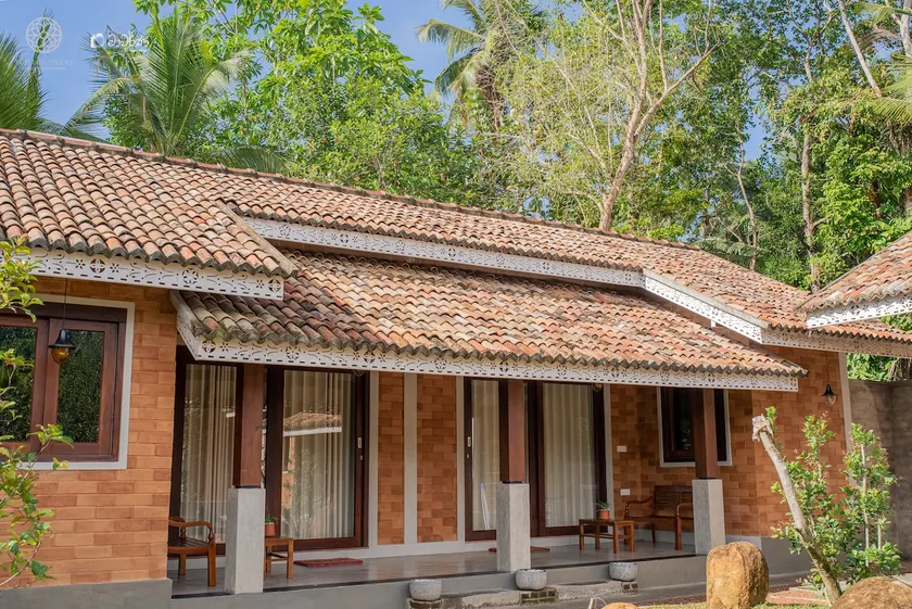 Cozy King Room w/ Kitchen & Plunge Pool Access - Image 1