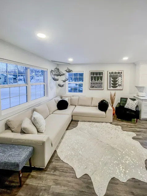 Modern 2-Level Loft - Image 1