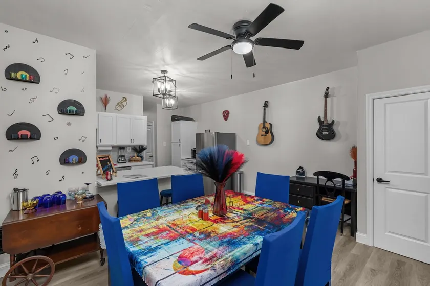Musician Lounge w/King Bed near The Hill - Image 1