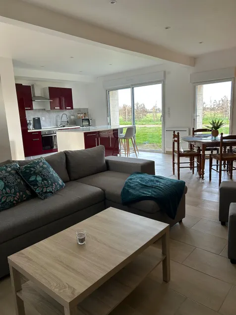 Accommodation for 4 - Image 1
