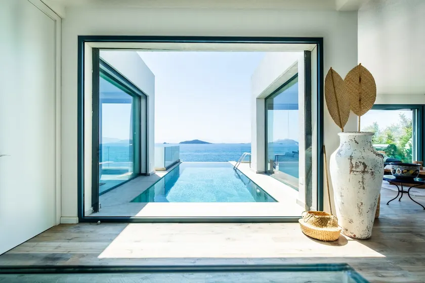 Sunset Villa & Infinity Pool - Image 1