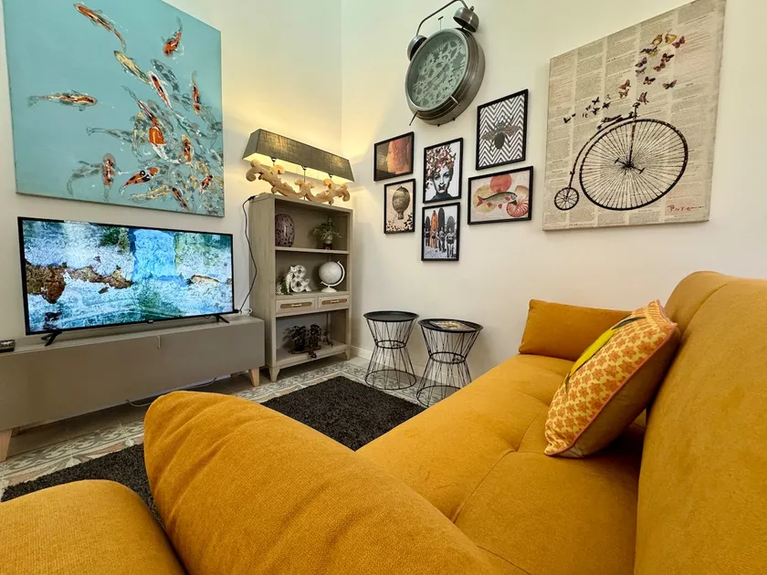 Stylish Boutique Duplex Apartment Home - Orange - Image 1