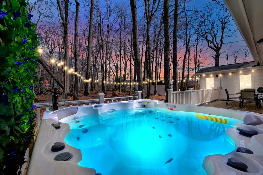 Luxury Poconos Getaway • King Beds • Dog Friendly - Image 1