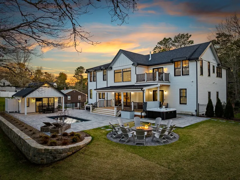 Cape Cod Village | Pool, Hot Tub & Fire Pit - Image 1