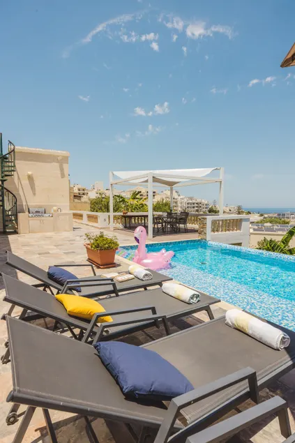 Villa with Views Parking AC - Image 1