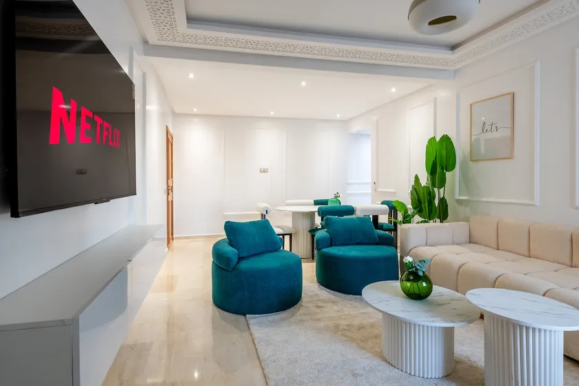 Luxurious 3 bedrooms/Hassan tower/Parking/Balcony - Image 1