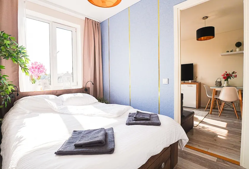 2-Room Apartment, A/C, parking, online check-in! - Image 1