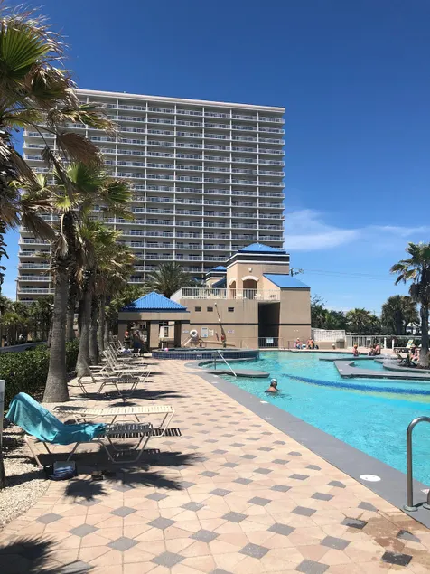 Crystal Tower - smuk udsigt over Golf Lagoon! 1010 West Beach - Image 1