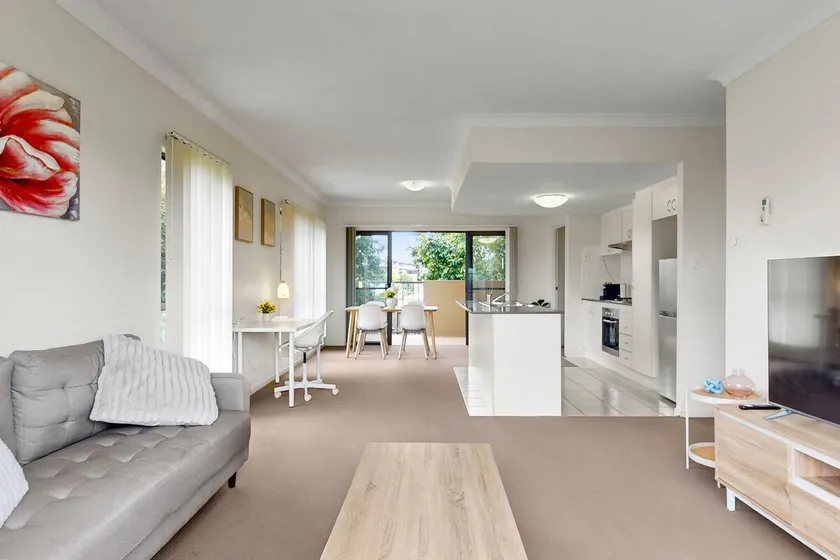 Homely Unit Next to North Lakes - Image 1