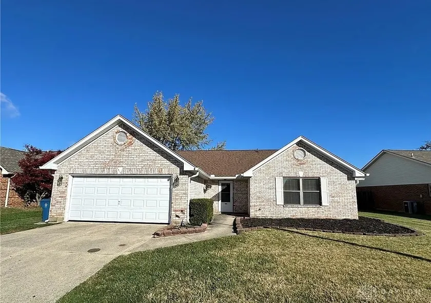 Cozy 3BR Retreat in Huber! - Image 1