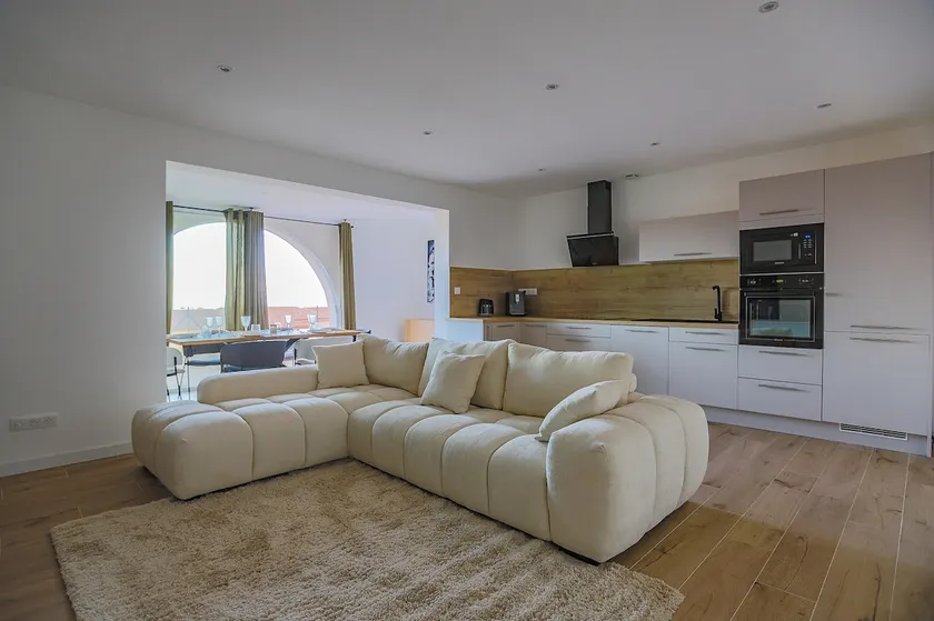 Casa Mia-Apartment Standing-Monticello - Image 1