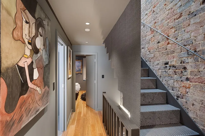 Artsy Terrace | 3 Bed · 3 Bath · 1 Car - Image 1