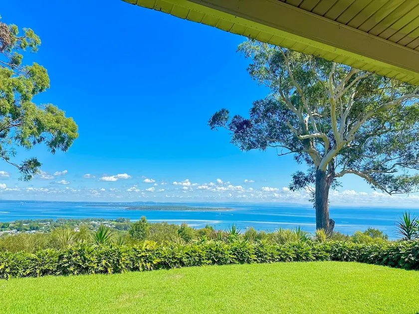 Aqua Straddies Best View Bay, Brissy & Beyond - Image 1