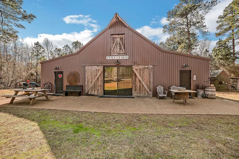3 Bd 2 Bath Slps 8 Cool Barndo - Image 1