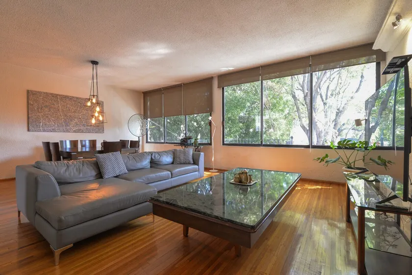 Classic and Spacious | Exclusive, Steps from Masaryk - Image 1