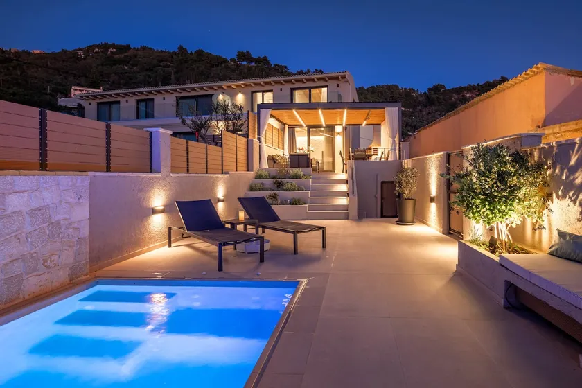 Villa Sofimar by the beach - Image 1