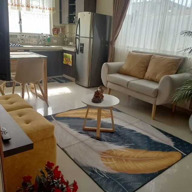 Cozy apartment near Universities with free parking - Image 1