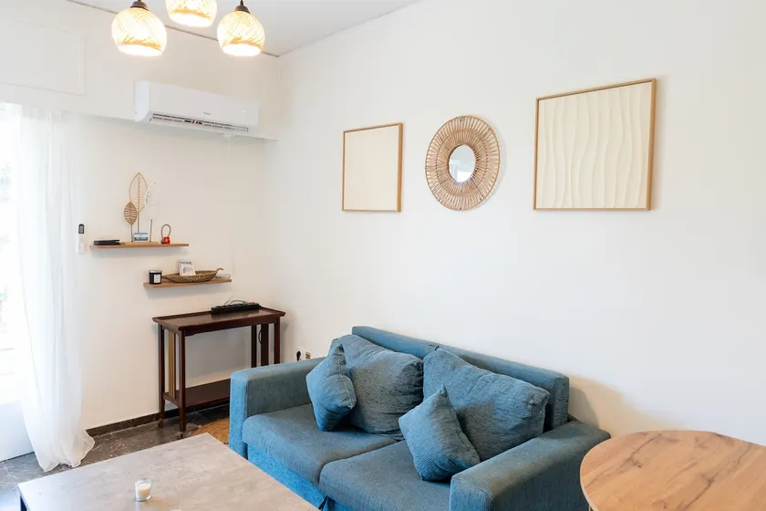 Beachfront Lagonisi Apt 1 Minute From Grand Resort - Image 1