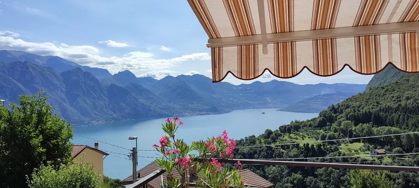 EnjoyIseoLake - Le Terrazze - 2 rooms flat with a pool and a terrace with a stunning lake view - Image 1