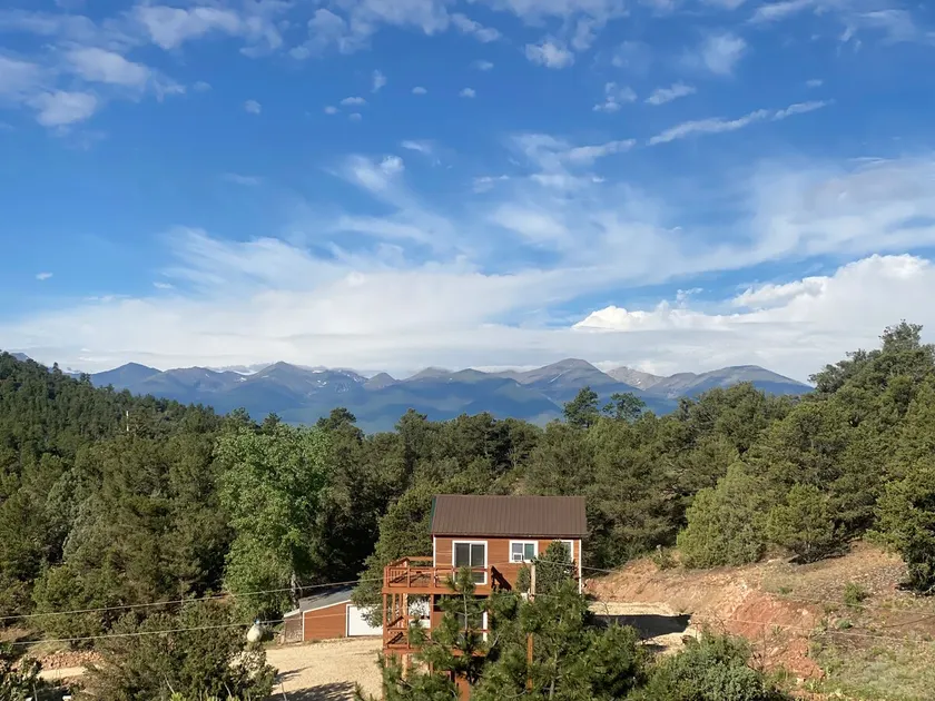 10 Acres Private 3story Royal Gorge retreat - Image 1
